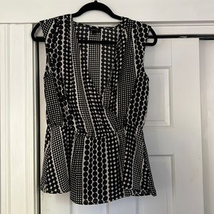 Black and white dotted retro Who What Wear blouse, medium
